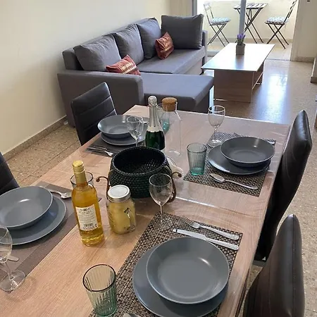 Comfortable لارنكا